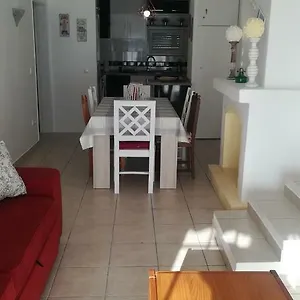 Oura And Bars Apartment